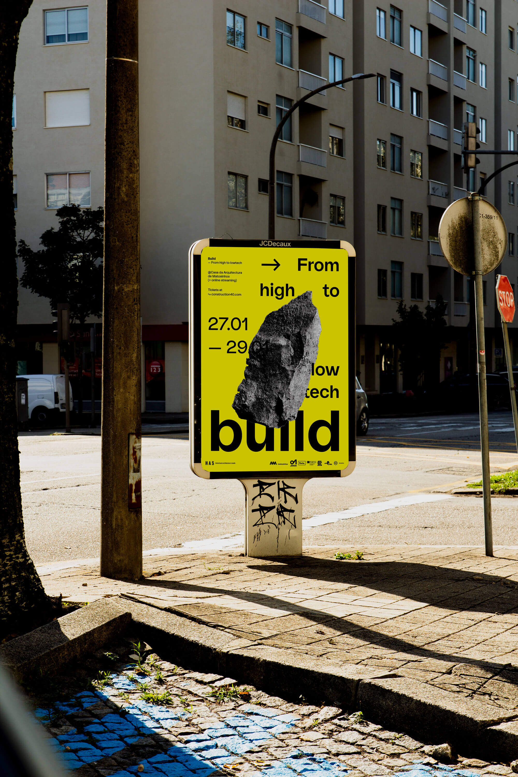 Build poster on street